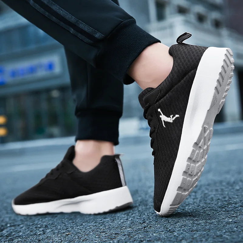 Hot Sale Cheap Men's Running Sneakers Free Shipping Mesh Breathable Sneakers Men Lightweight Black Sports Shoes Trainers for Men