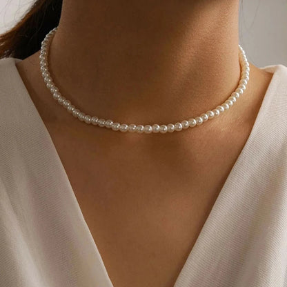 eManco New Imitation Pearl Necklace Round Multi Size White Pearl Stainless Steel Necklace Women's Collarbone Chain